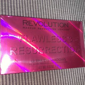 NIB‎ Revolution Flawless 3 Resurrection